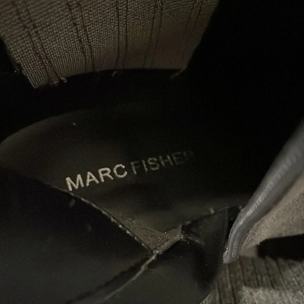 Marc Fisher Ankle Boots Size 7 Gray Suede Pointed Toe Chunky Heel Decor Toe Tips - Picture 9 of 13
